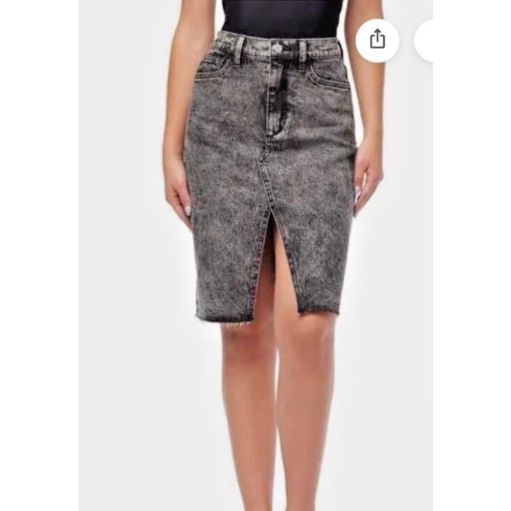 Joe's Jeans Women Size 30 High Rise Leah Denim Skirt Acid Wash Gray Raw Hem Slit